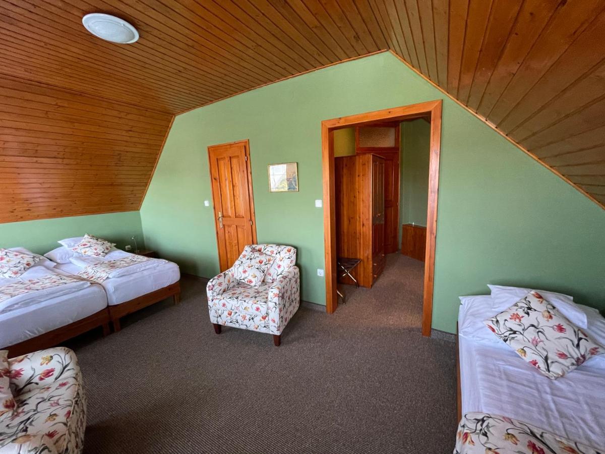 Balatongyörök Villa Astoria المظهر الخارجي الصورة