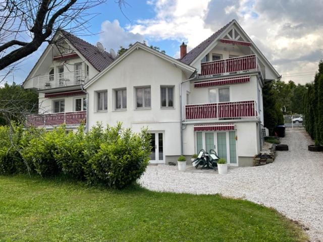 Balatongyörök Villa Astoria المظهر الخارجي الصورة