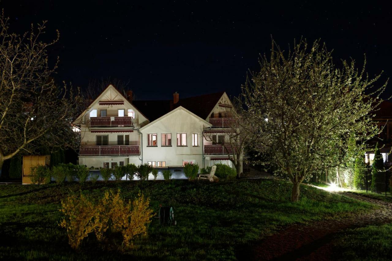 Balatongyörök Villa Astoria المظهر الخارجي الصورة